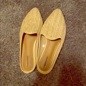 Lady’s flats